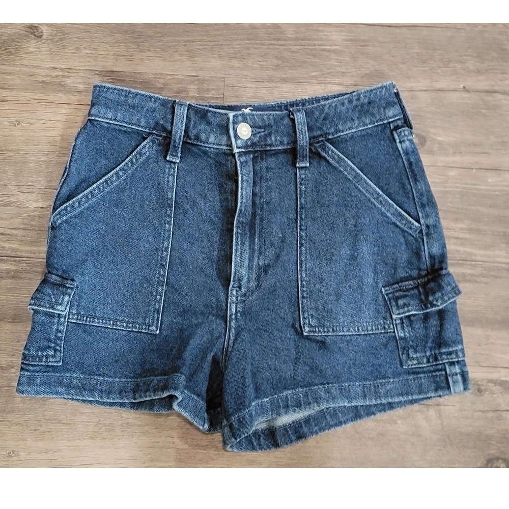 Hollister Ultra High Rise Mom Shorts Dark Wash Denim Cargo Pocket Size 1/25